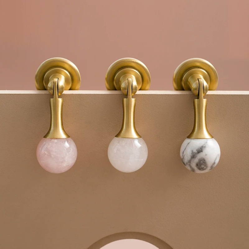White Crystal Ball+Brass Furni - Furniture Hardware Drop Pulls recensie en prijs